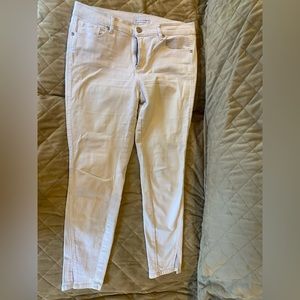 Loft Size 6P White Skinny Jeans